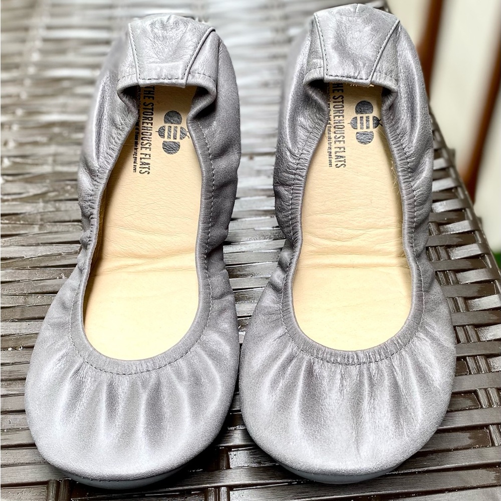Storehouse Flats-Gray